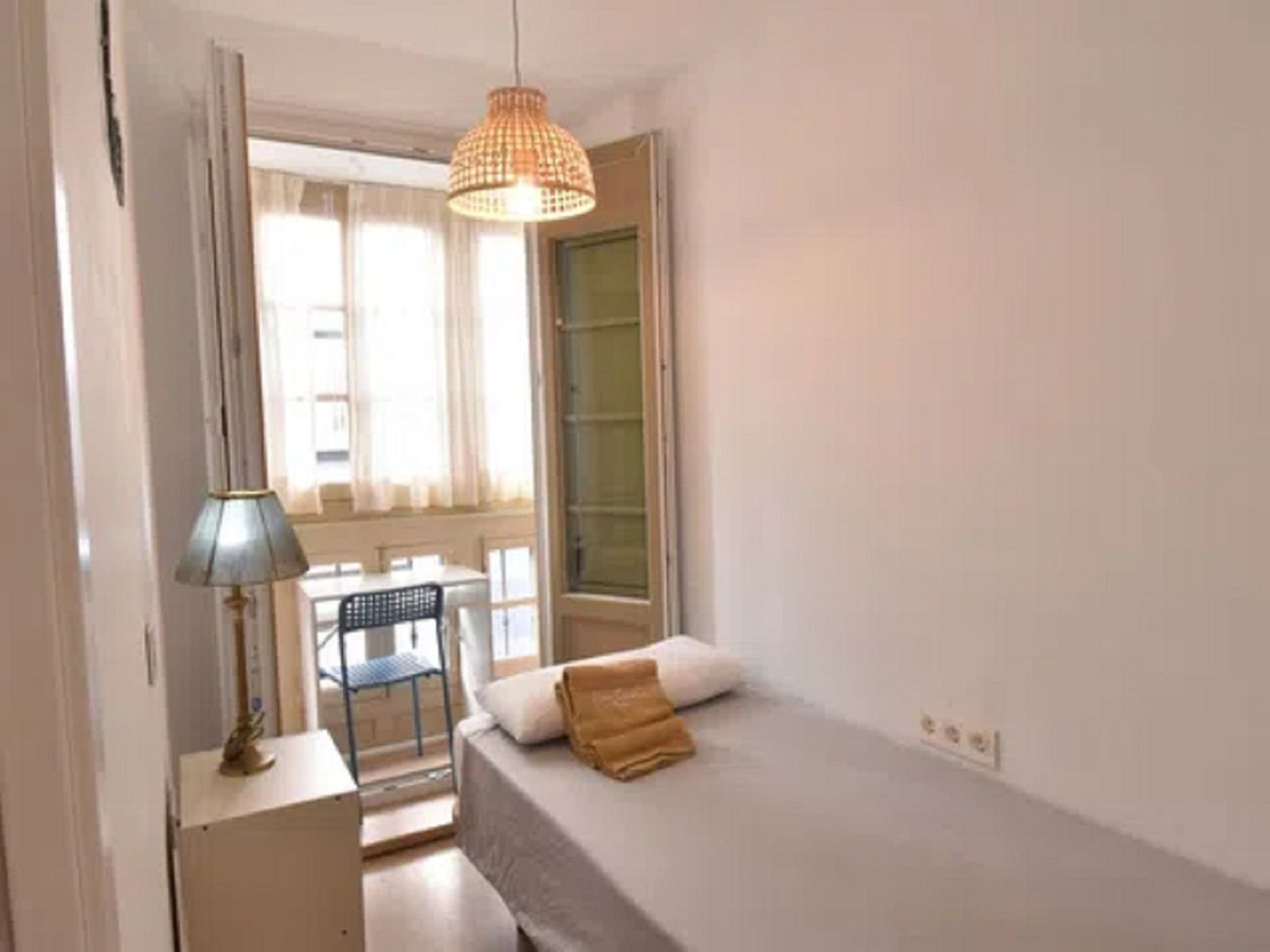Drie-slaapkamerappartement in Málaga Centrum in Málaga Centro - foto 5