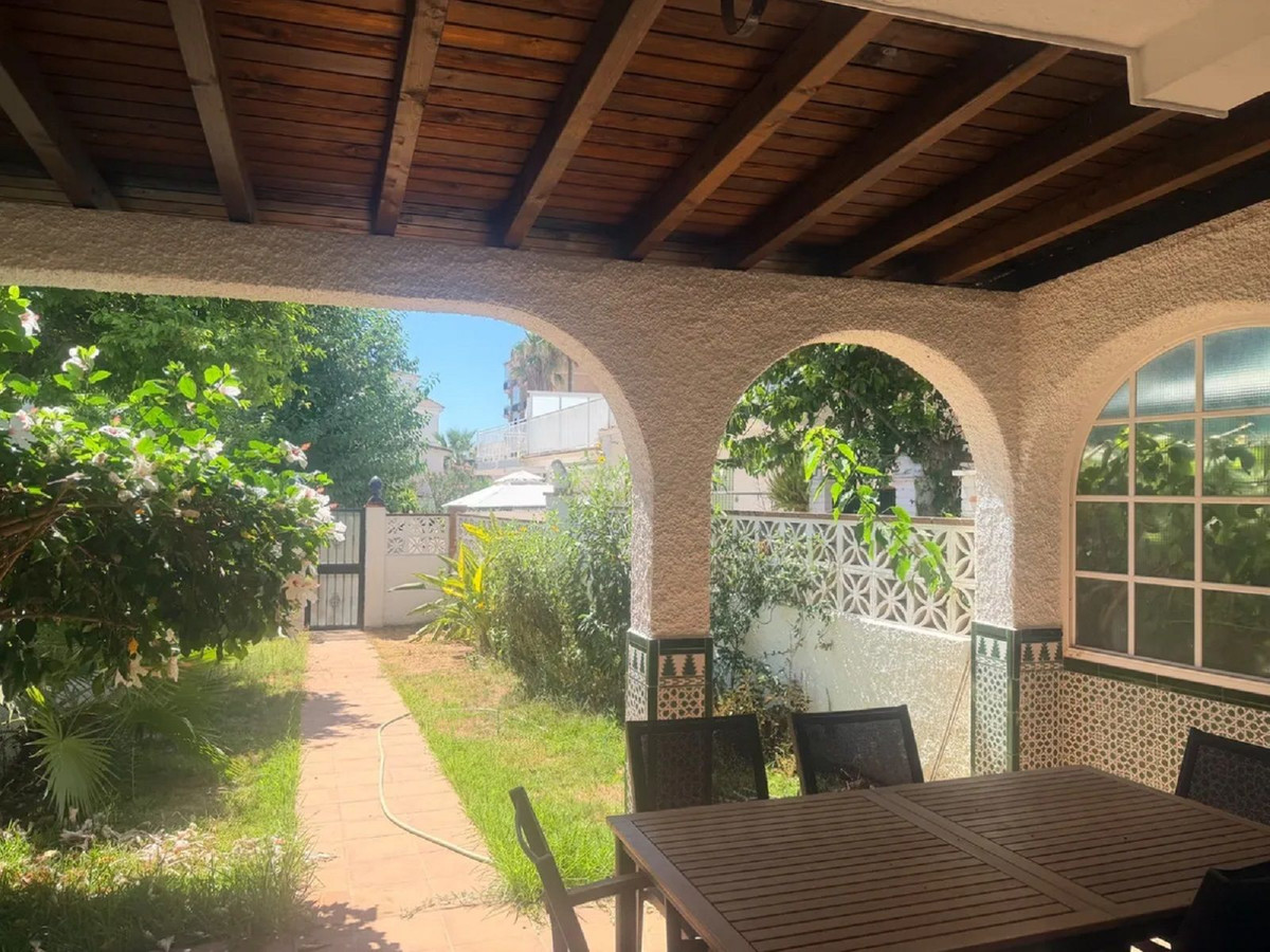 Vrijstaande villa met 2 slaapkamers in Benalmadena in Benalmadena - foto 2
