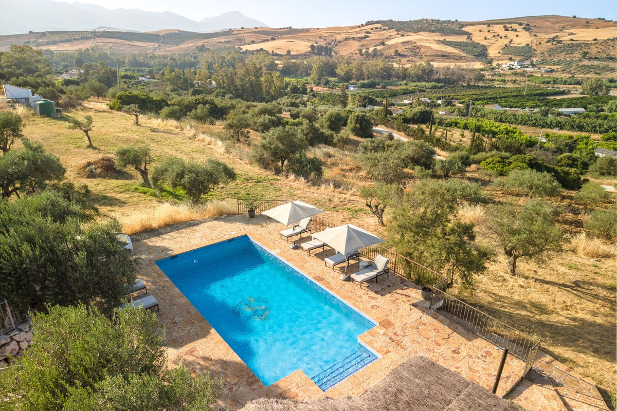 Drie-slaapkamer villa in Coín in Coín - foto 2