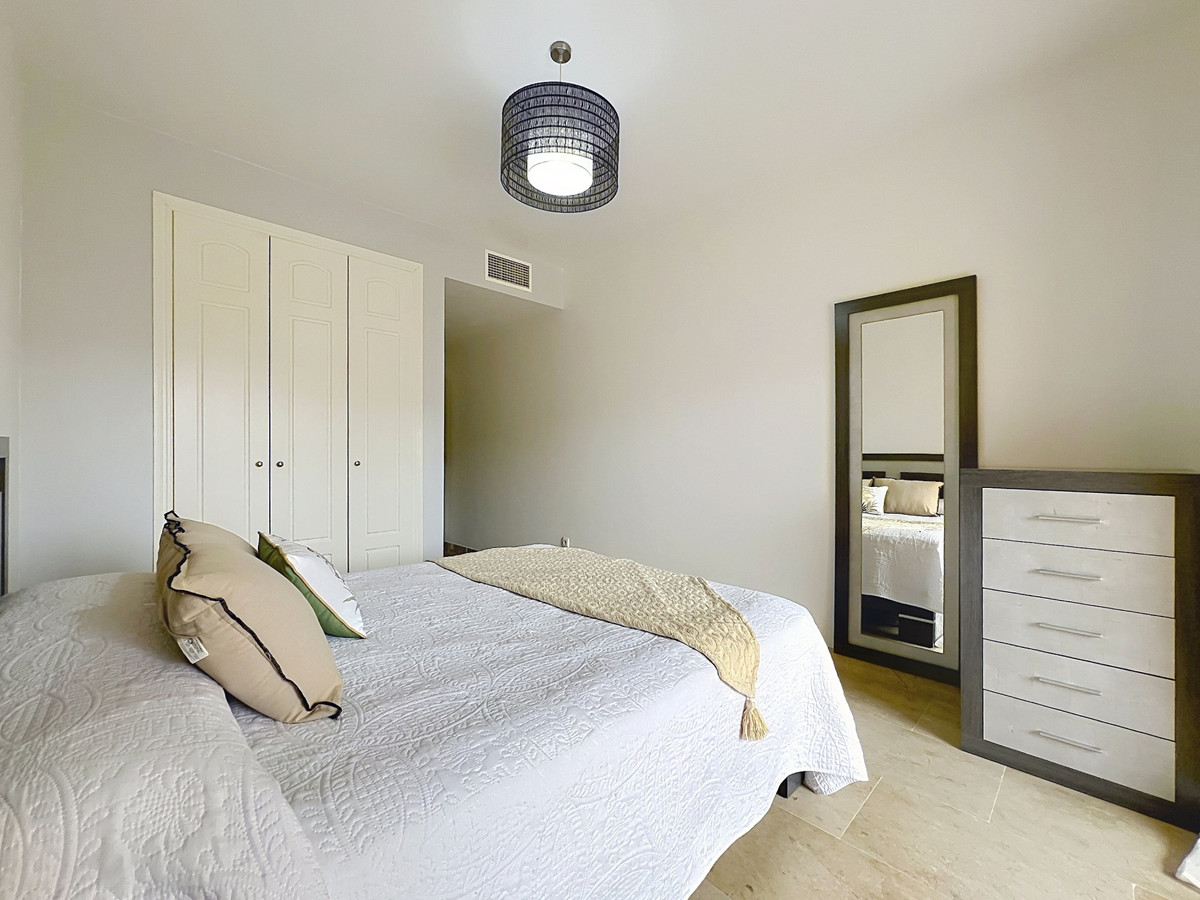 Appartement met 2 slaapkamers in La Duquesa in La Duquesa - foto 13