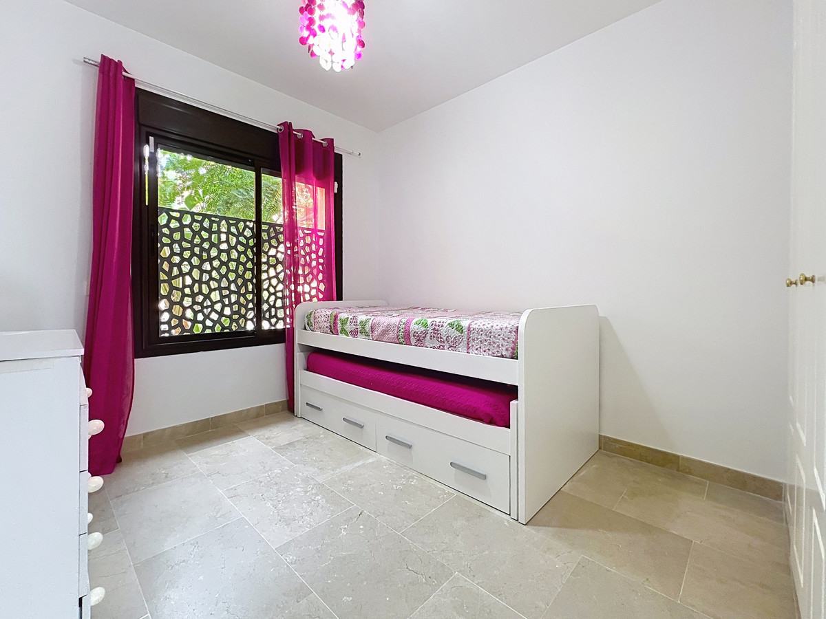 Appartement met 2 slaapkamers in La Duquesa in La Duquesa - foto 14