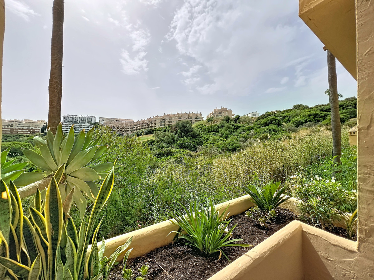 Appartement met 2 slaapkamers in La Duquesa in La Duquesa - foto 18