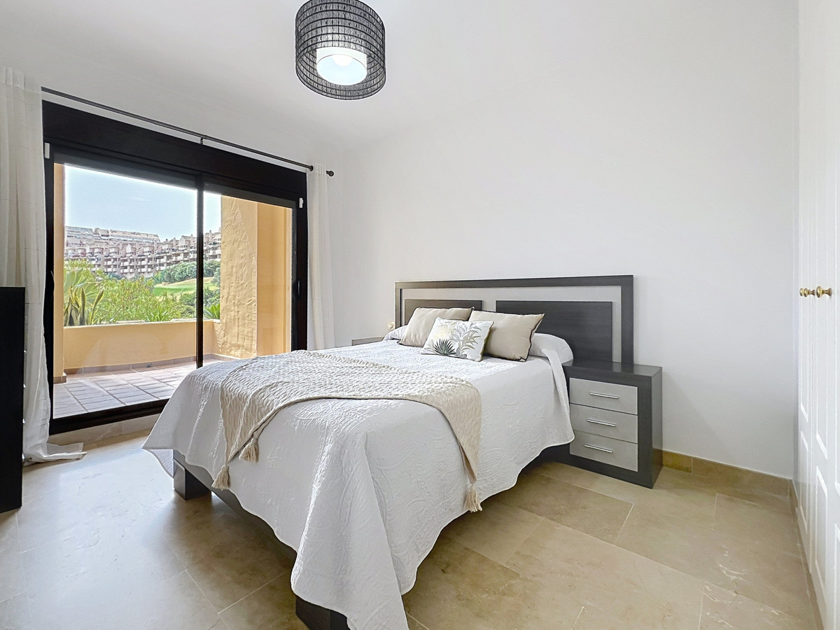 Appartement met 2 slaapkamers in La Duquesa in La Duquesa - foto 9