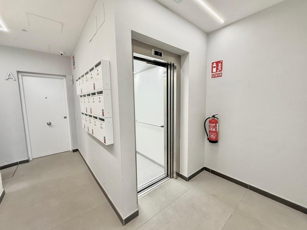 Appartement met 2 slaapkamers in Los Boliches, Fuengirola in Los Boliches - foto 12