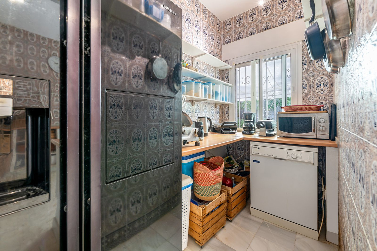 Woning met 4 slaapkamers in La Chicharra, Alhaurín el Grande in Alhaurín el Grande - foto 20