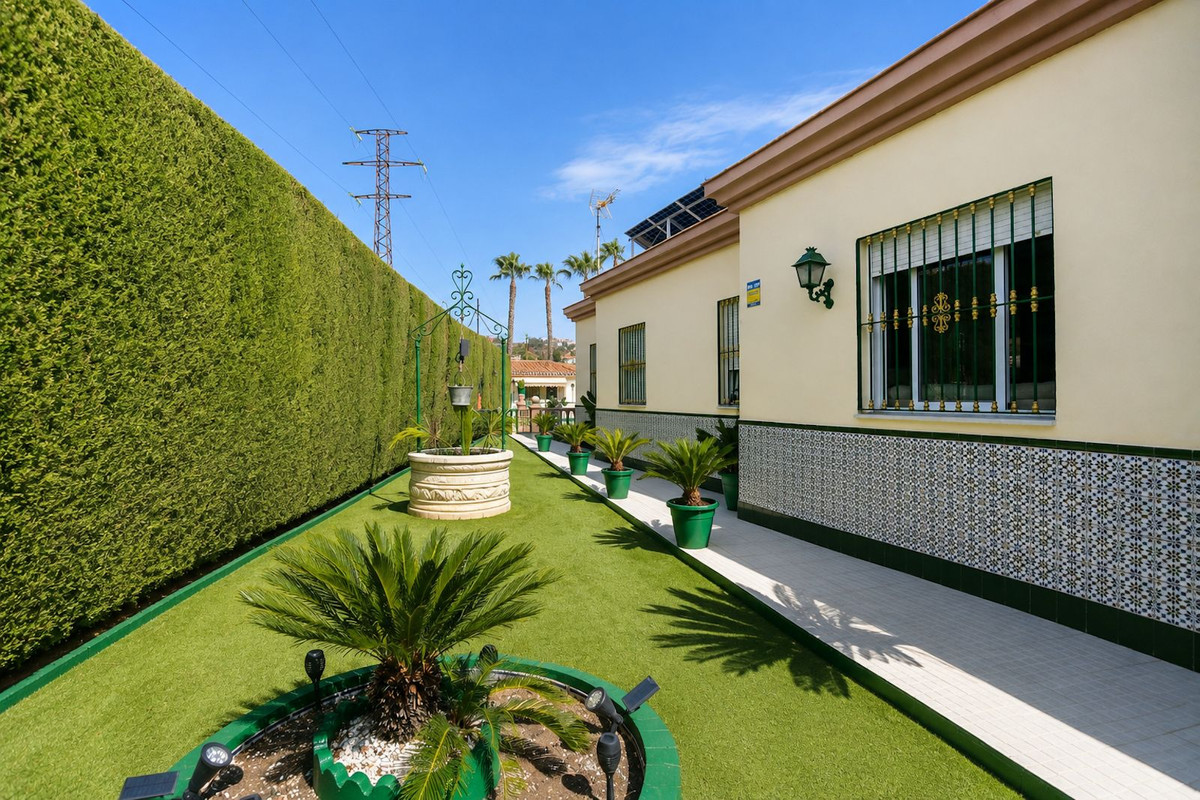 Prachtige Andalusische villa met 4 slaapkamers in Rincón de la Victoria in Rincón de la Victoria - foto 11