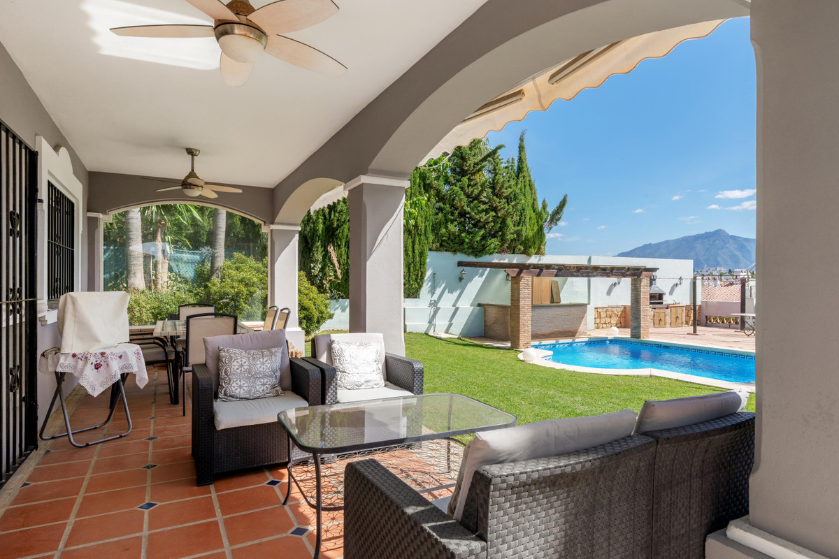 Vrijstaande villa in Estepona met 3 slaapkamers in Estepona - foto 14
