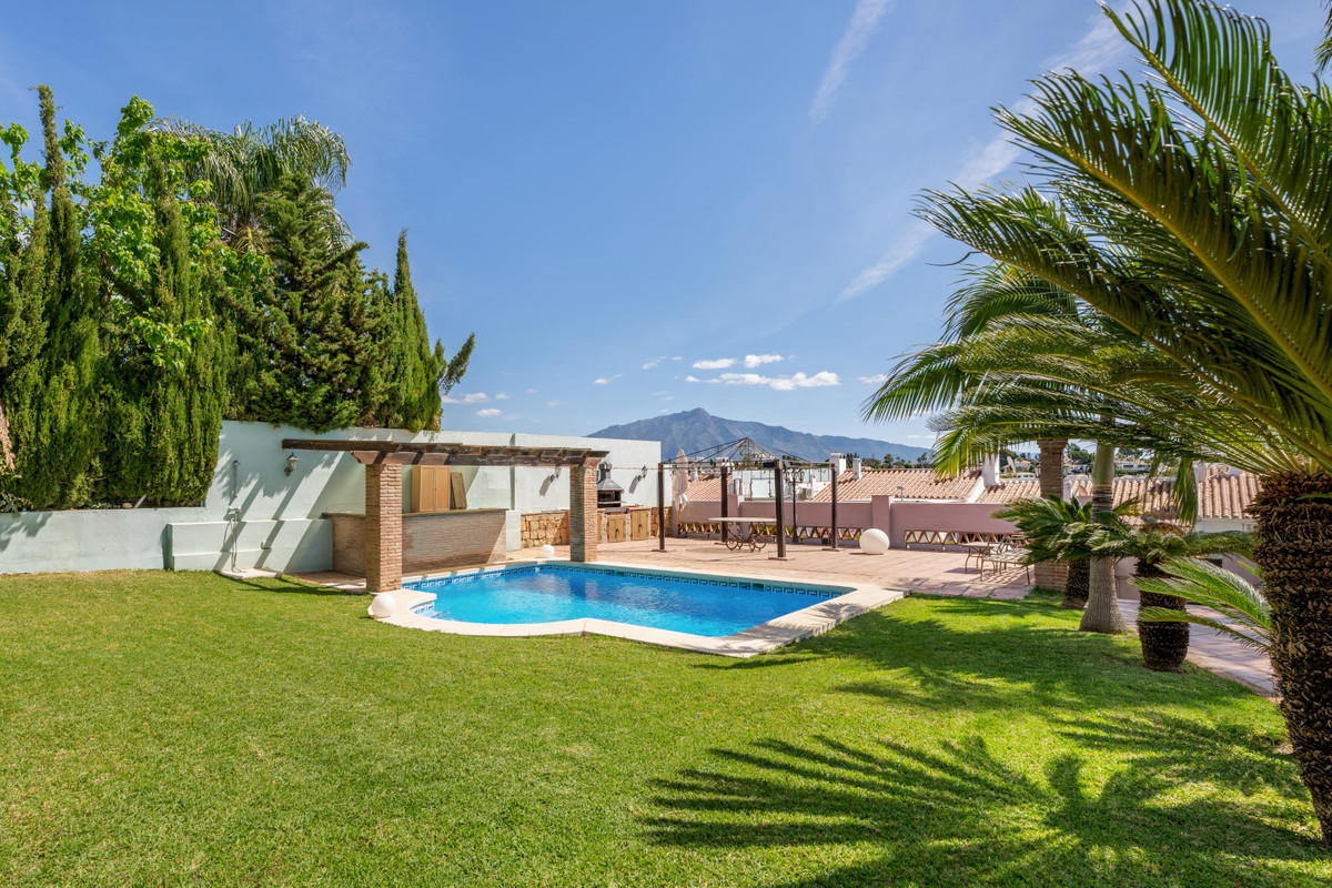 Vrijstaande villa in Estepona met 3 slaapkamers in Estepona - foto 15