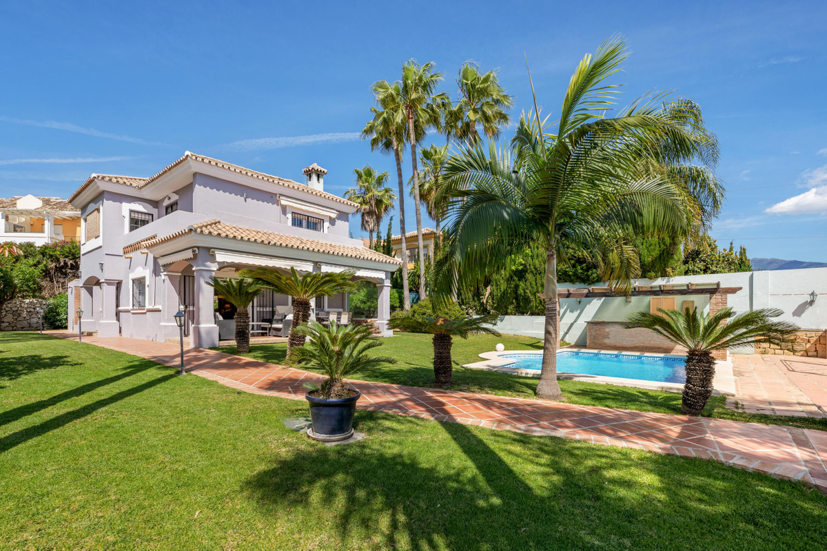 Vrijstaande villa in Estepona met 3 slaapkamers in Estepona - foto 4