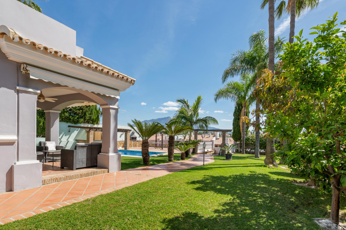 Vrijstaande villa in Estepona met 3 slaapkamers in Estepona - foto 6