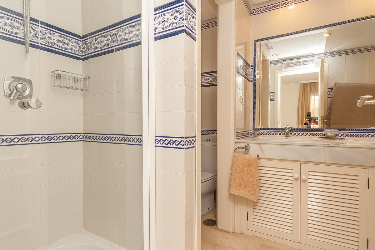 Drie-slaapkamer appartement in Elviria, Marbella in Elviria - foto 18