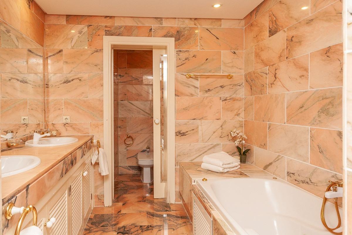 Drie-slaapkamer appartement in Elviria, Marbella in Elviria - foto 6