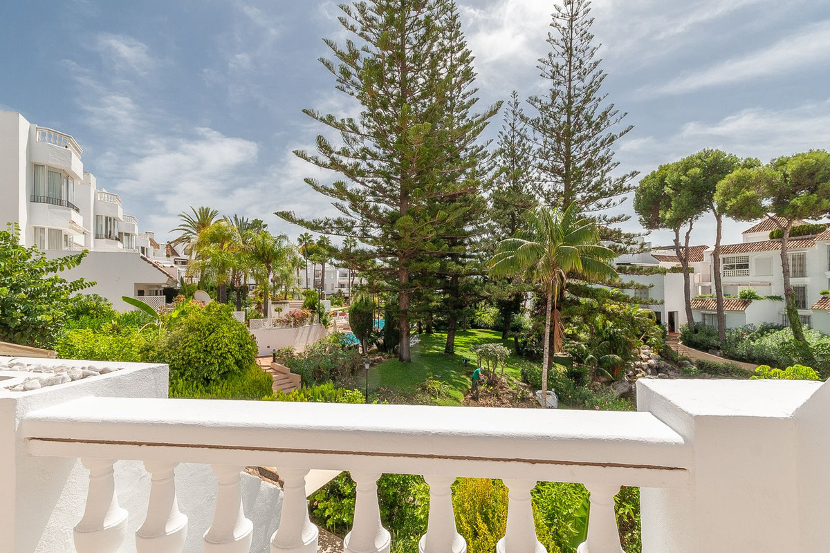 Drie-slaapkamer appartement in Elviria, Marbella in Elviria - foto 9