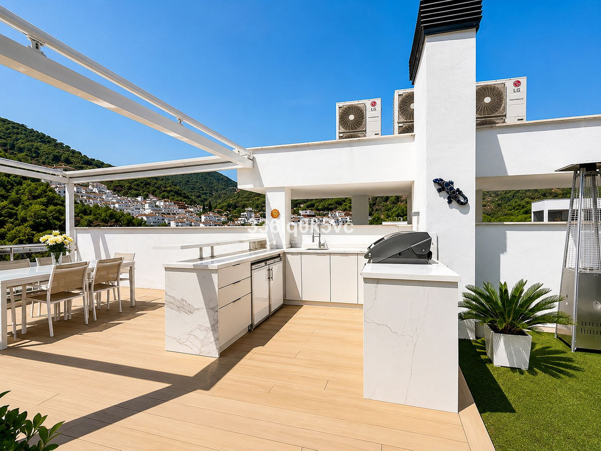 Drie-slaapkamer penthouse met solarium in Benahavís in Benahavís - foto 14