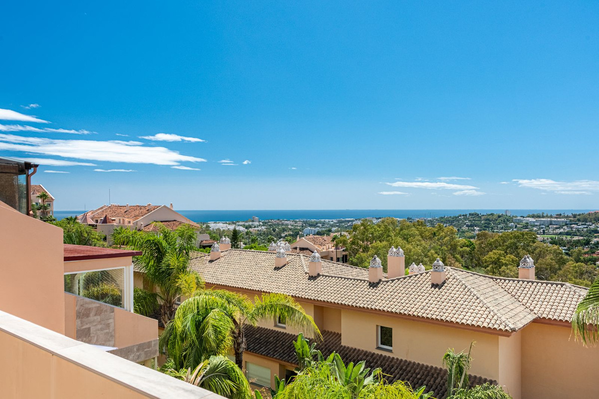 Duplex penthouse in Nueva Andalucía – een lifestyleconcept voor wie méér wil in Nueva Andalucía - foto 2
