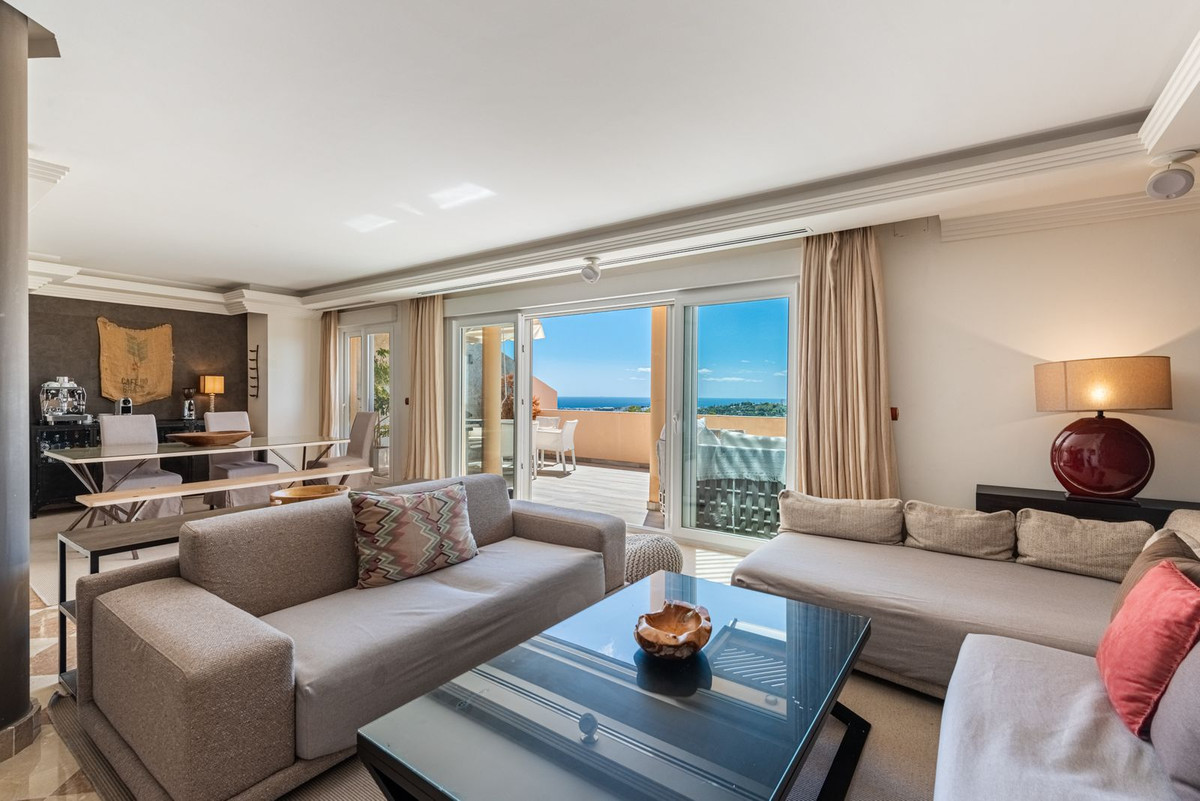 Duplex penthouse in Nueva Andalucía – een lifestyleconcept voor wie méér wil in Nueva Andalucía - foto 3