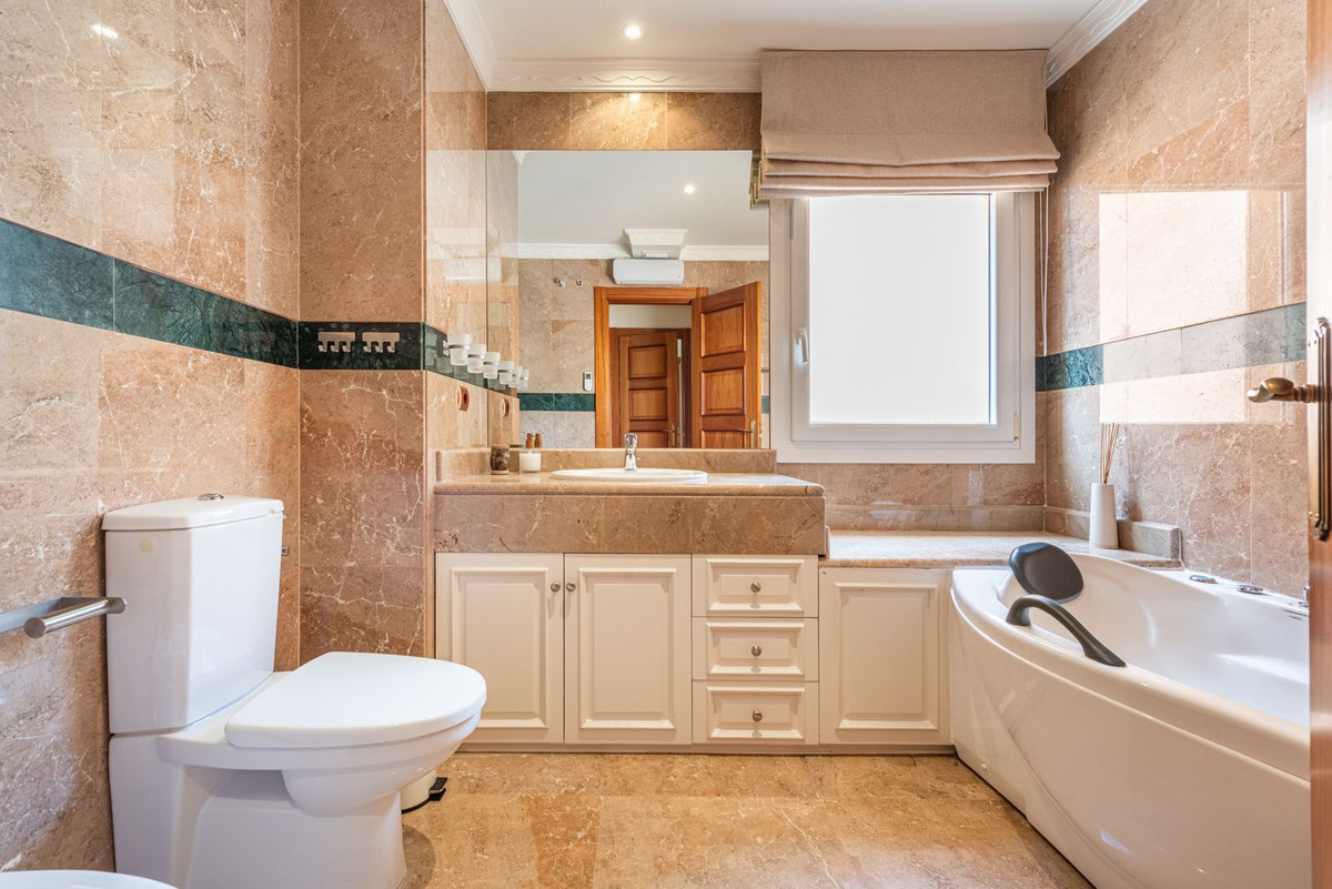 Duplex penthouse in Nueva Andalucía – een lifestyleconcept voor wie méér wil in Nueva Andalucía - foto 10
