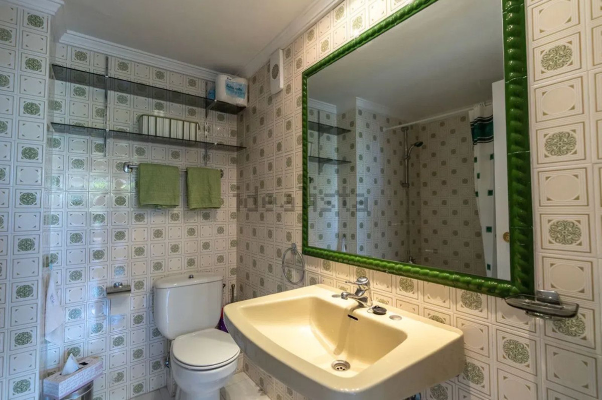 2-slaapkamer appartement in Nueva Andalucía met uitzicht op zee en La Concha in Nueva Andalucía - foto 15