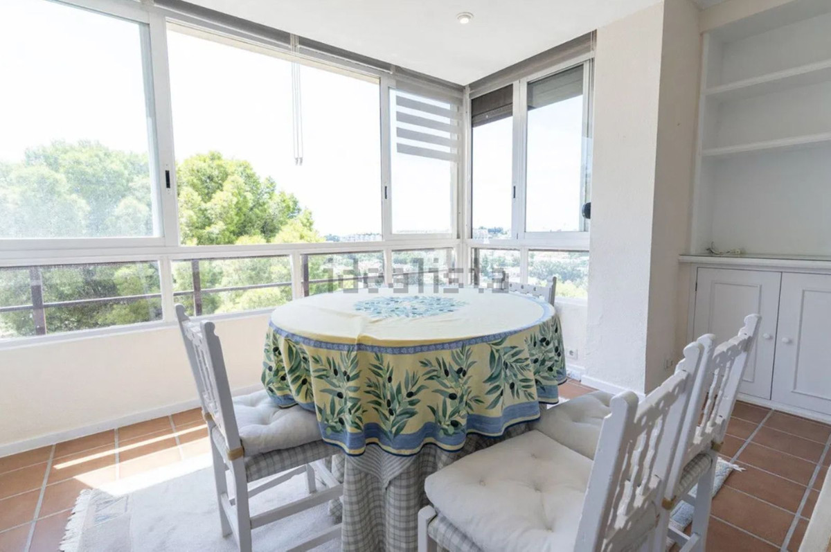 2-slaapkamer appartement in Nueva Andalucía met uitzicht op zee en La Concha in Nueva Andalucía - foto 3