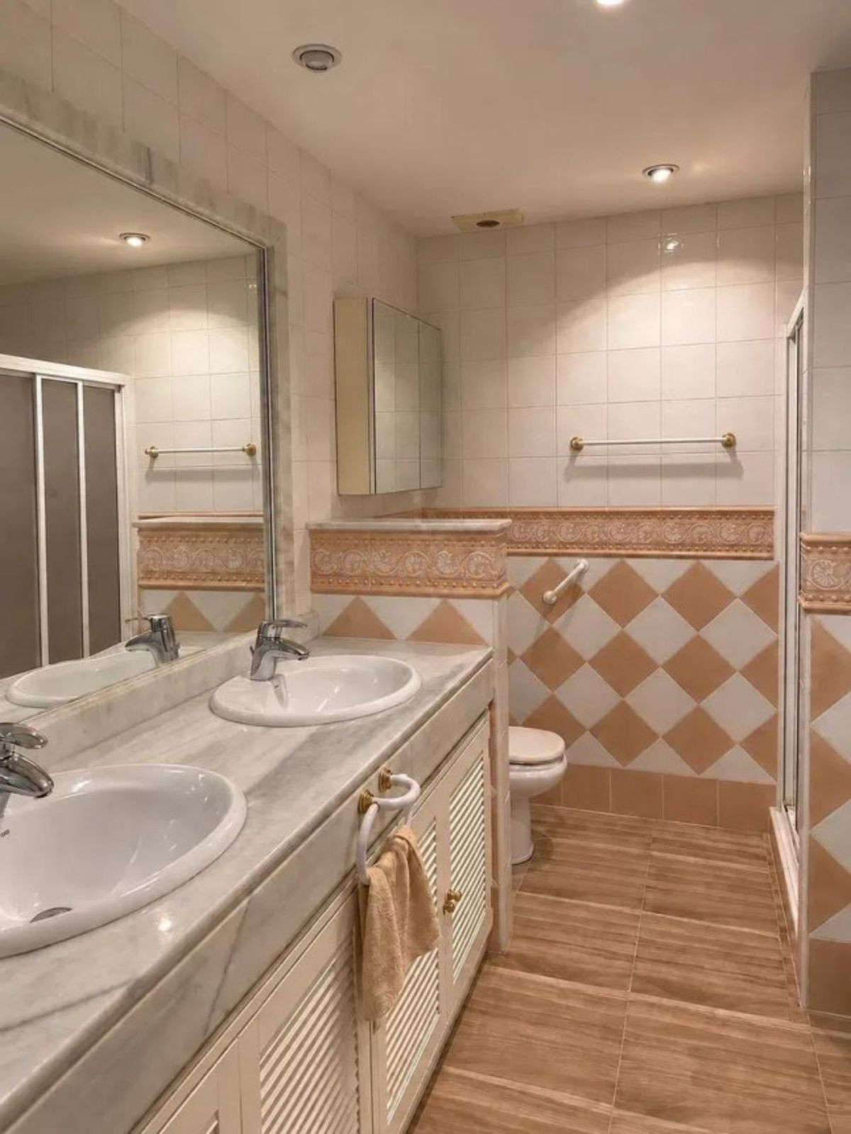 Appartement met 2 slaapkamers in Marbella in Marbella - foto 14