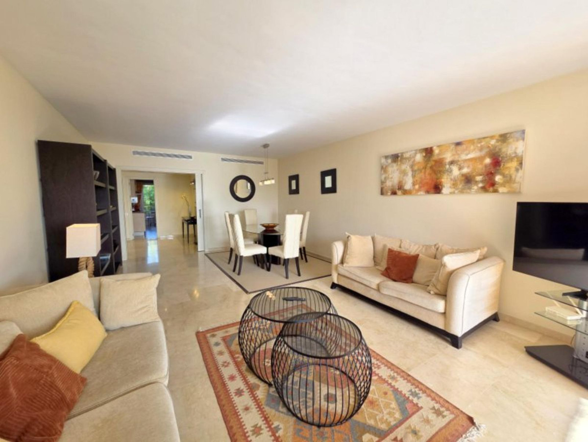 Drie-slaapkamer appartement in La Duquesa in La Duquesa - foto 4