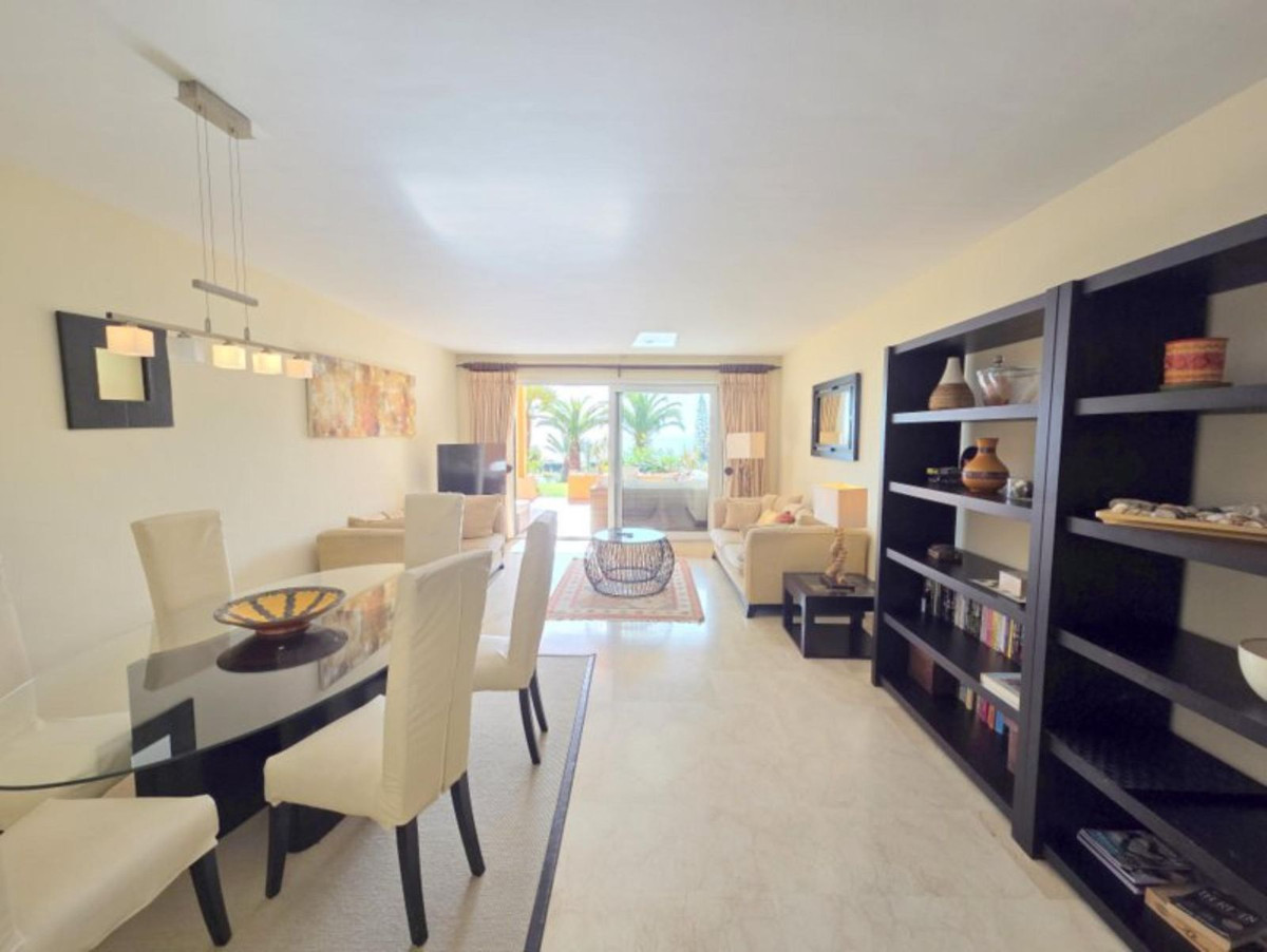 Drie-slaapkamer appartement in La Duquesa in La Duquesa - foto 7