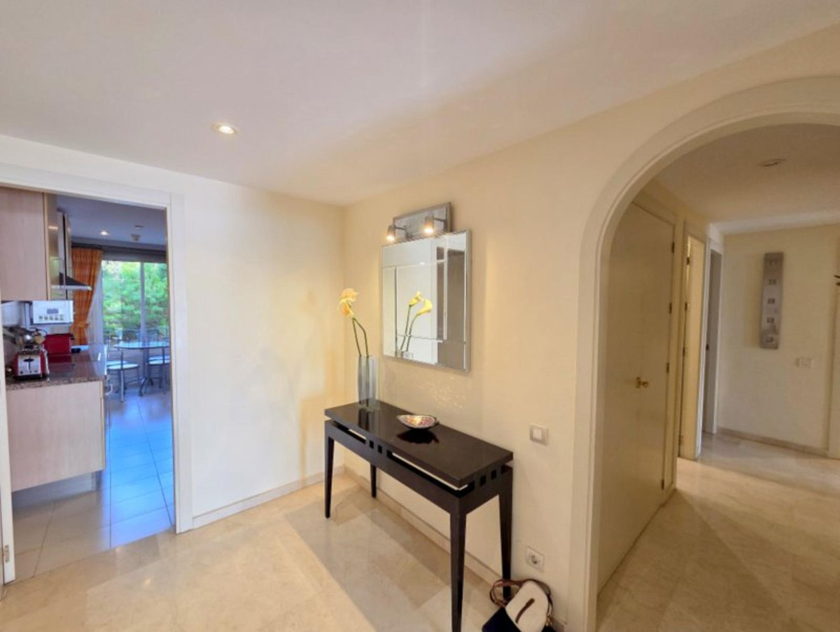 Drie-slaapkamer appartement in La Duquesa in La Duquesa - foto 8