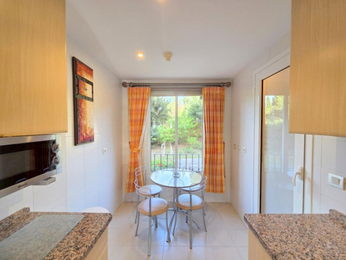 Drie-slaapkamer appartement in La Duquesa in La Duquesa - foto 10