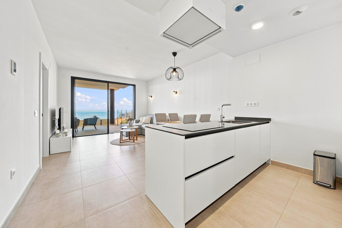 Exclusief 2-slaapkamer appartement met panoramisch zeezicht in Carvajal – Higuerón, Fuengirola in Fuengirola - foto 3