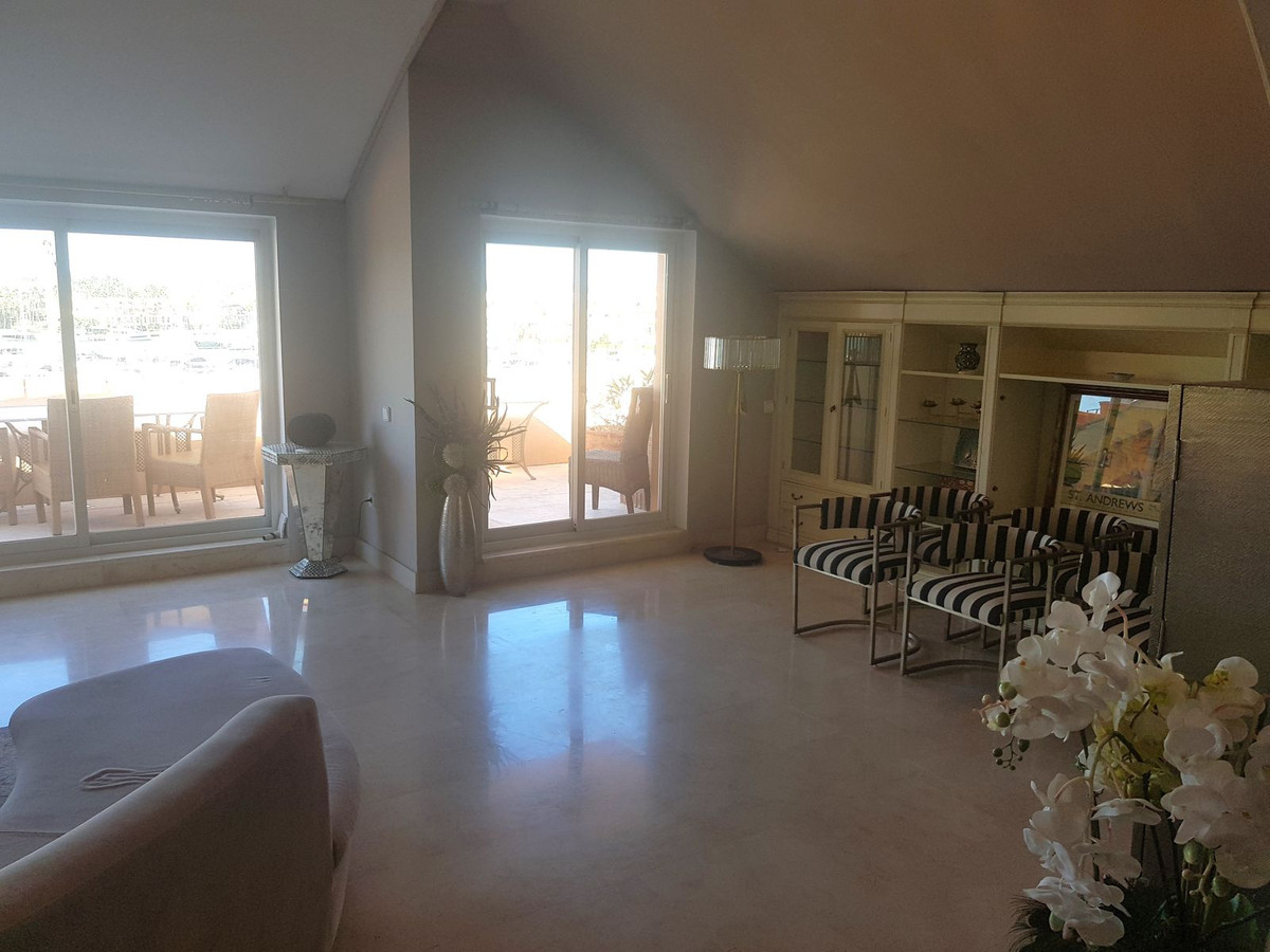 Prachtig penthouse met vier slaapkamers in Sotogrande Marina in Sotogrande Marina - foto 19