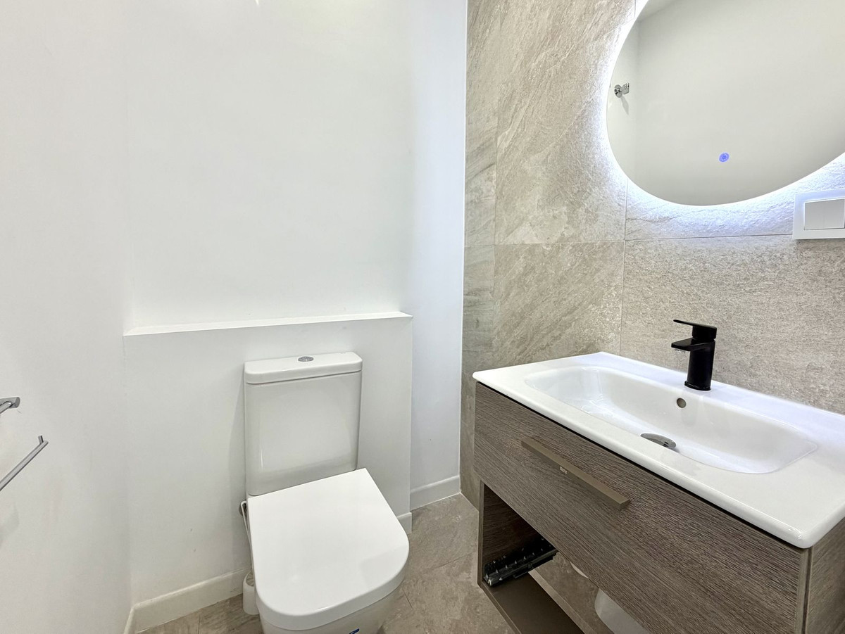 2-slaapkamer appartement in Fuengirola, gerenoveerd en centraal in Fuengirola - foto 14