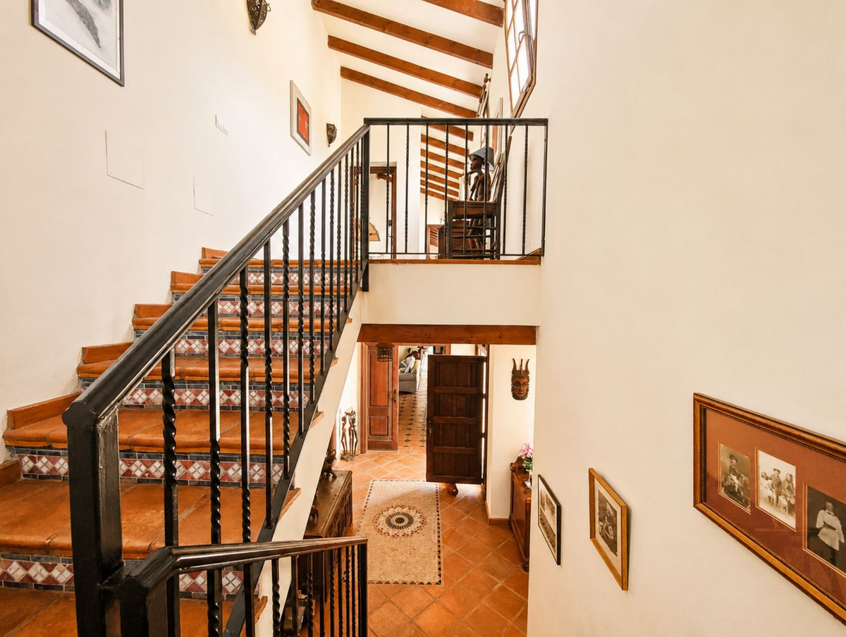 Andalusisch cortijo met 4 slaapkamers in Casares in Casares - foto 17