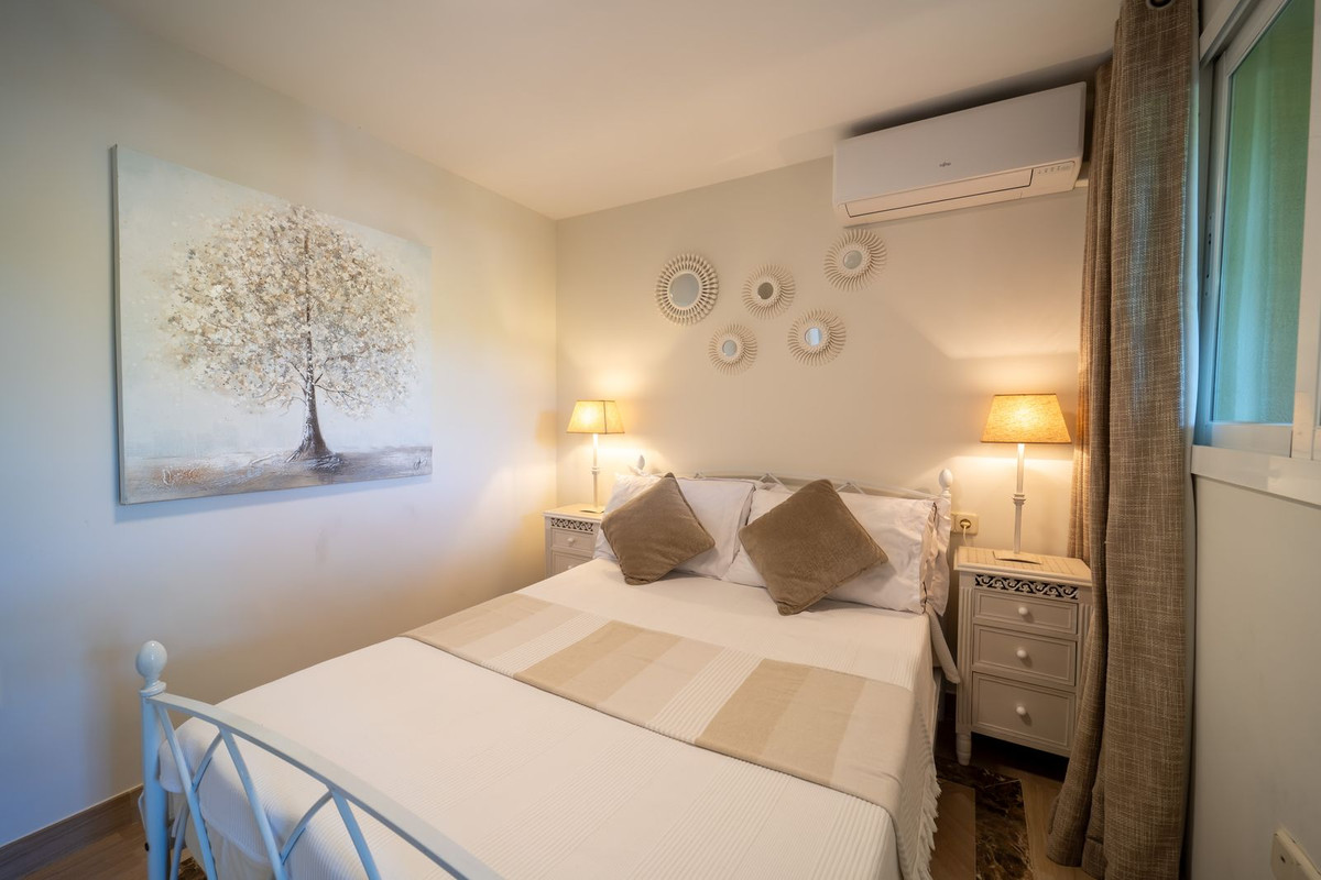 Drie-slaapkamer appartement in Elviria in Elviria - foto 15