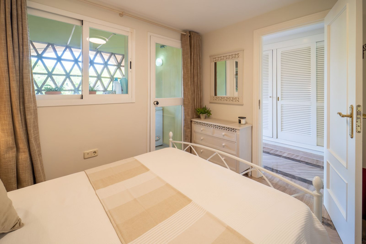 Drie-slaapkamer appartement in Elviria in Elviria - foto 16
