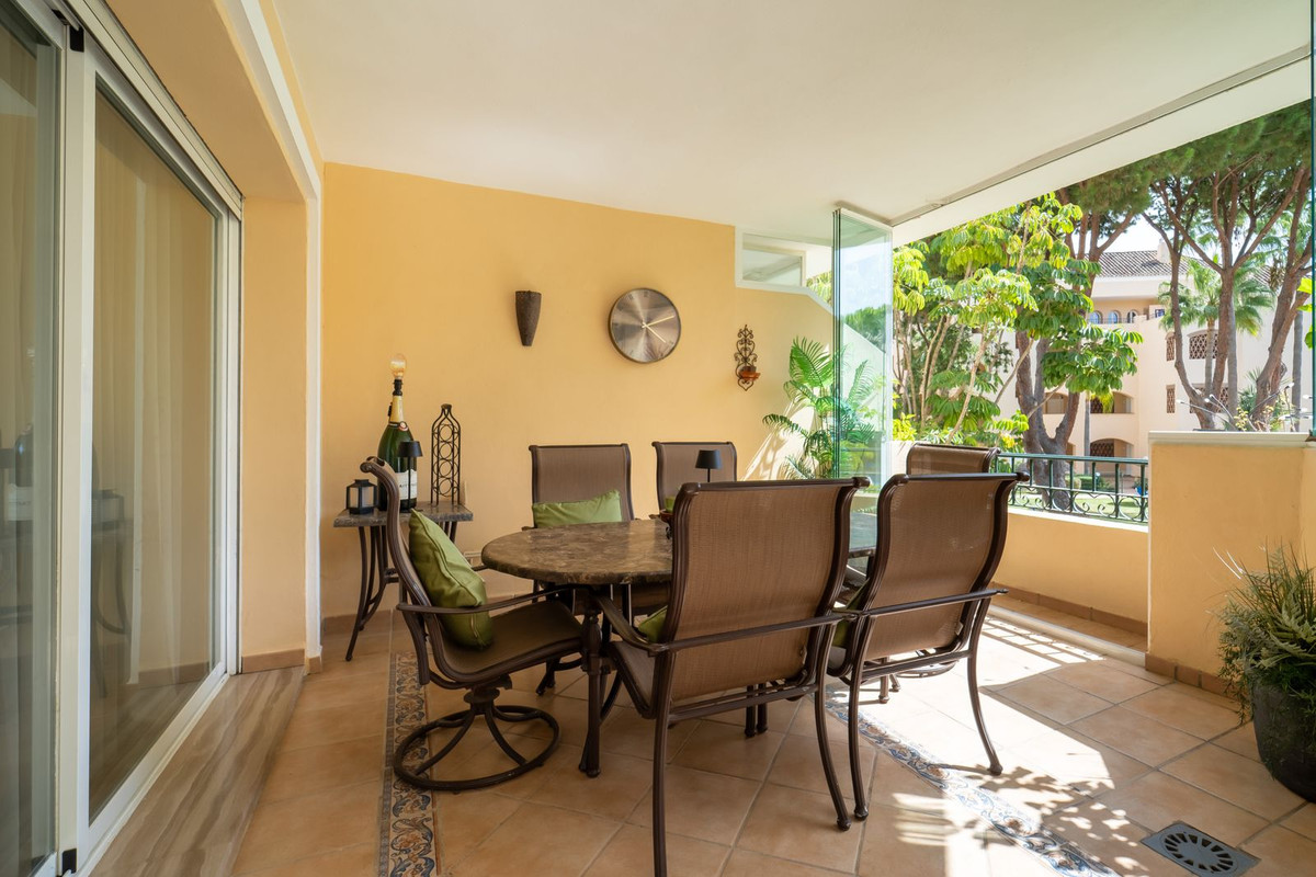 Drie-slaapkamer appartement in Elviria in Elviria - foto 7