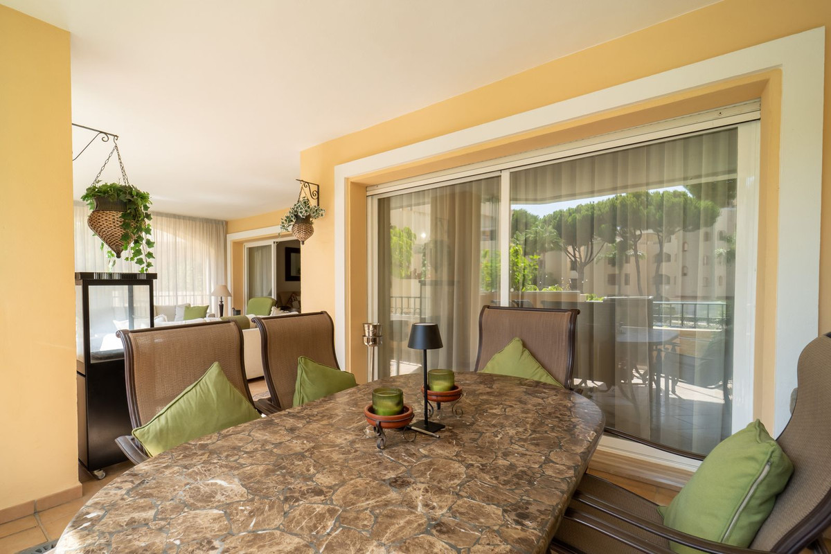 Drie-slaapkamer appartement in Elviria in Elviria - foto 8