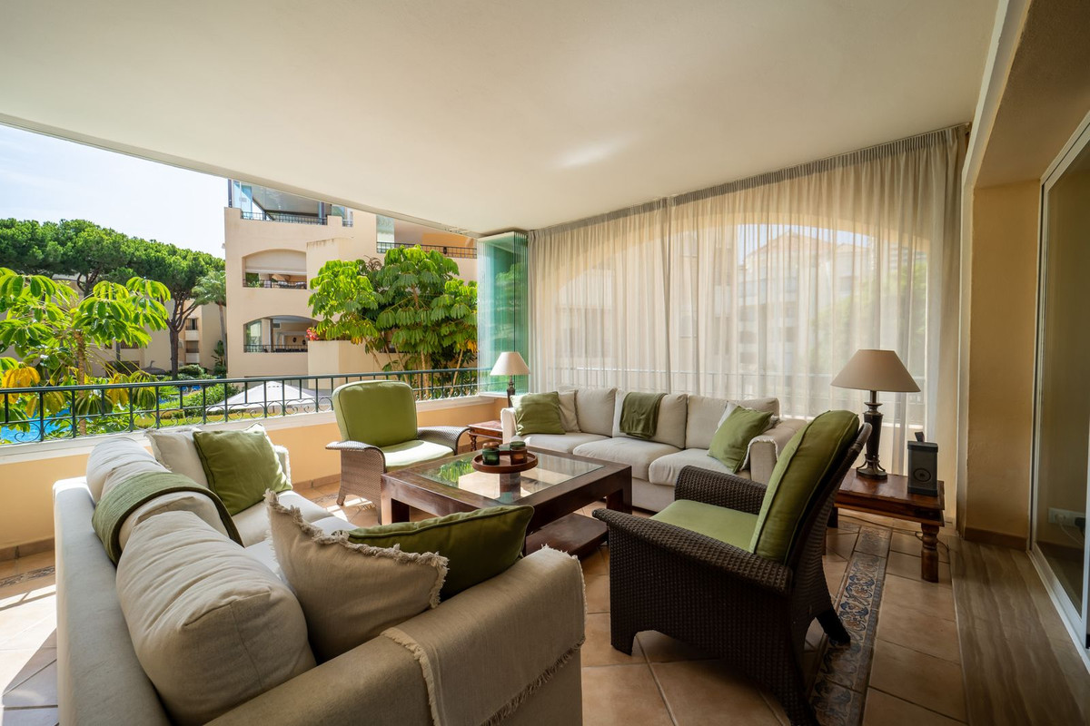Drie-slaapkamer appartement in Elviria in Elviria - foto 10