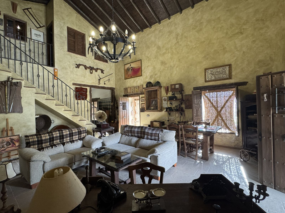 Finca met 3 slaapkamers te koop in Alfarnate, Málaga in Alfarnate - foto 15