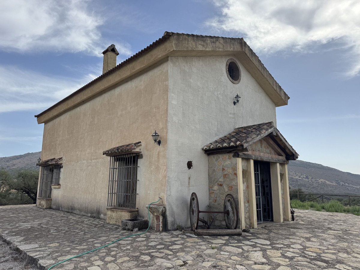 Finca met 3 slaapkamers te koop in Alfarnate, Málaga in Alfarnate - foto 4