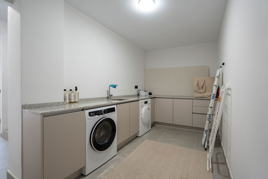 Stadswoning met 4 slaapkamers in Nueva Andalucía in Nueva Andalucía - foto 12