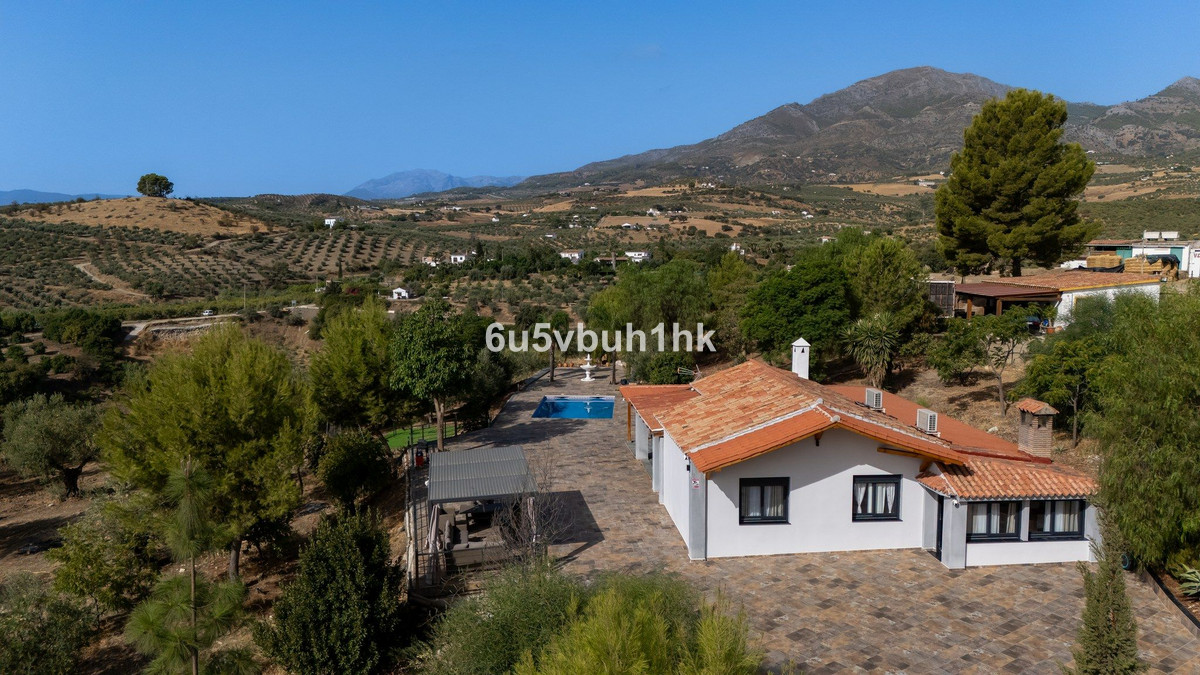 3 bedroom House in Casarabonela in Casarabonela - foto 3