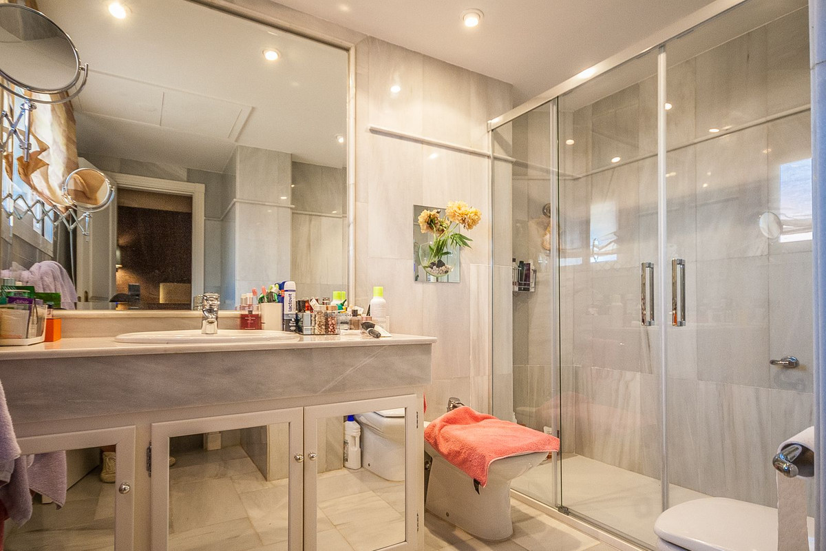 2-slaapkamer appartement direct aan het strand in Elviria in Elviria - foto 5