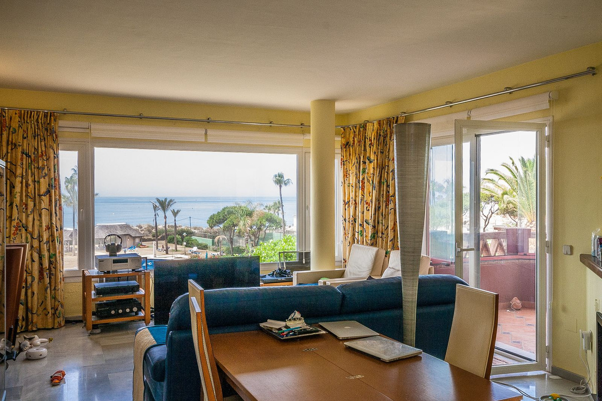 2-slaapkamer appartement direct aan het strand in Elviria in Elviria - foto 8