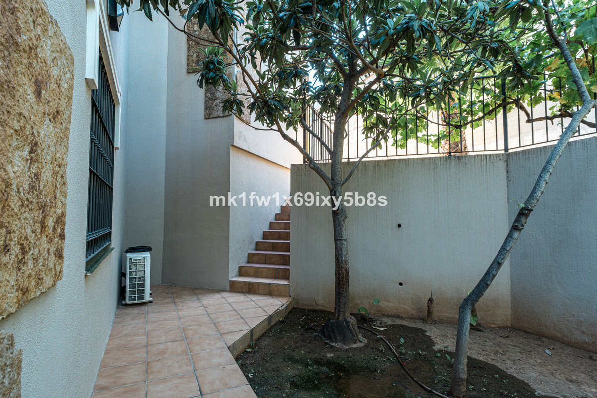 Vijf-slaapkamer villa in La Capellanía, Alhaurín de la Torre in Alhaurín de la Torre - foto 8