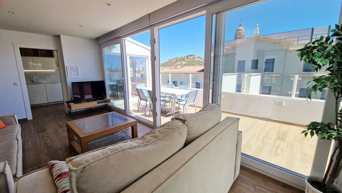 Penthouse met drie slaapkamers in Málaga | Centrale ligging nabij Plaza de las Flores in Málaga - foto 3