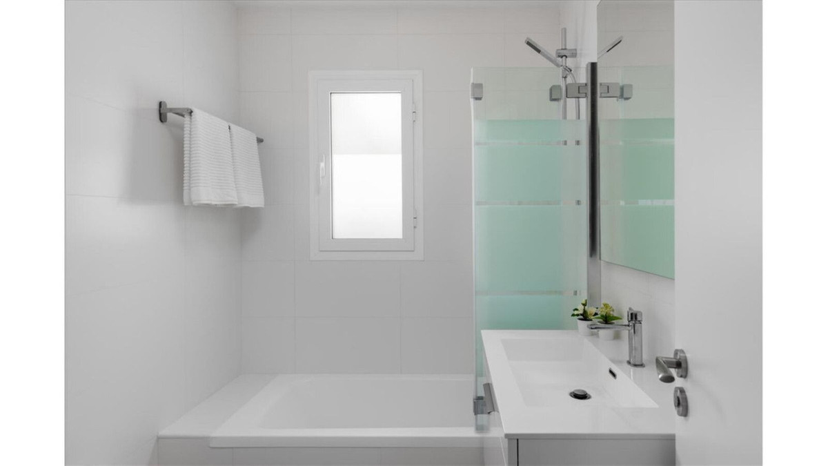 Appartement met 2 slaapkamers in Estepona in Estepona - foto 14