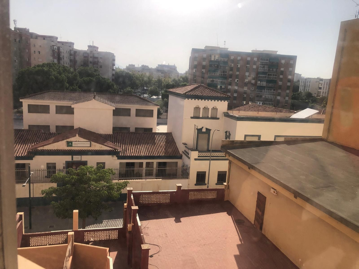 Drie-slaapkamerappartement in Málaga in Málaga - foto 13