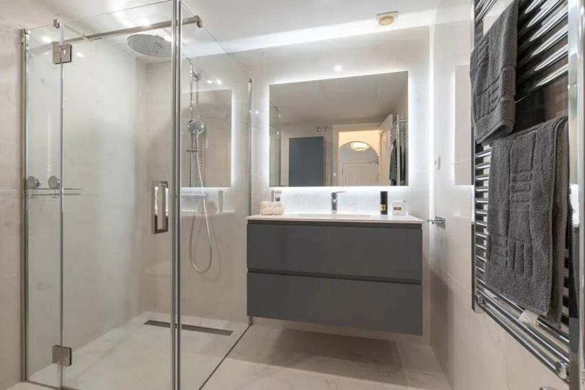 2-slaapkamer appartement met ruime terrassen in Aloha, Nueva Andalucía in Nueva Andalucía - foto 5
