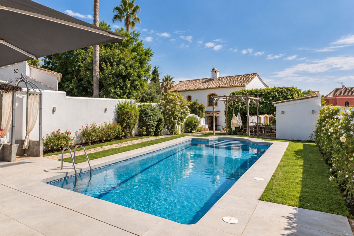 Charmante villa met 3 slaapkamers in Marbella in Marbella - foto 20