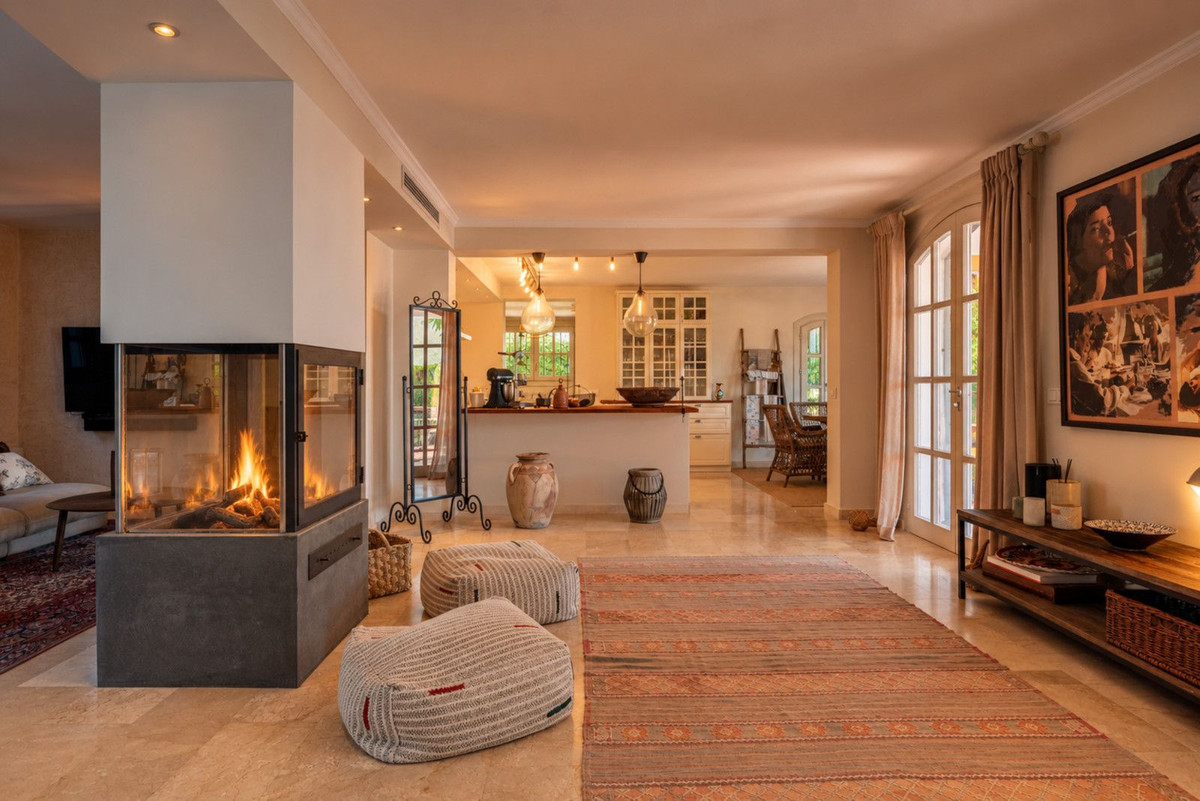 Charmante villa met 3 slaapkamers in Marbella in Marbella - foto 4